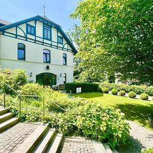 Hotel Remise Am Suellberg - Kleine, Feine In Blankenese, Hamburg