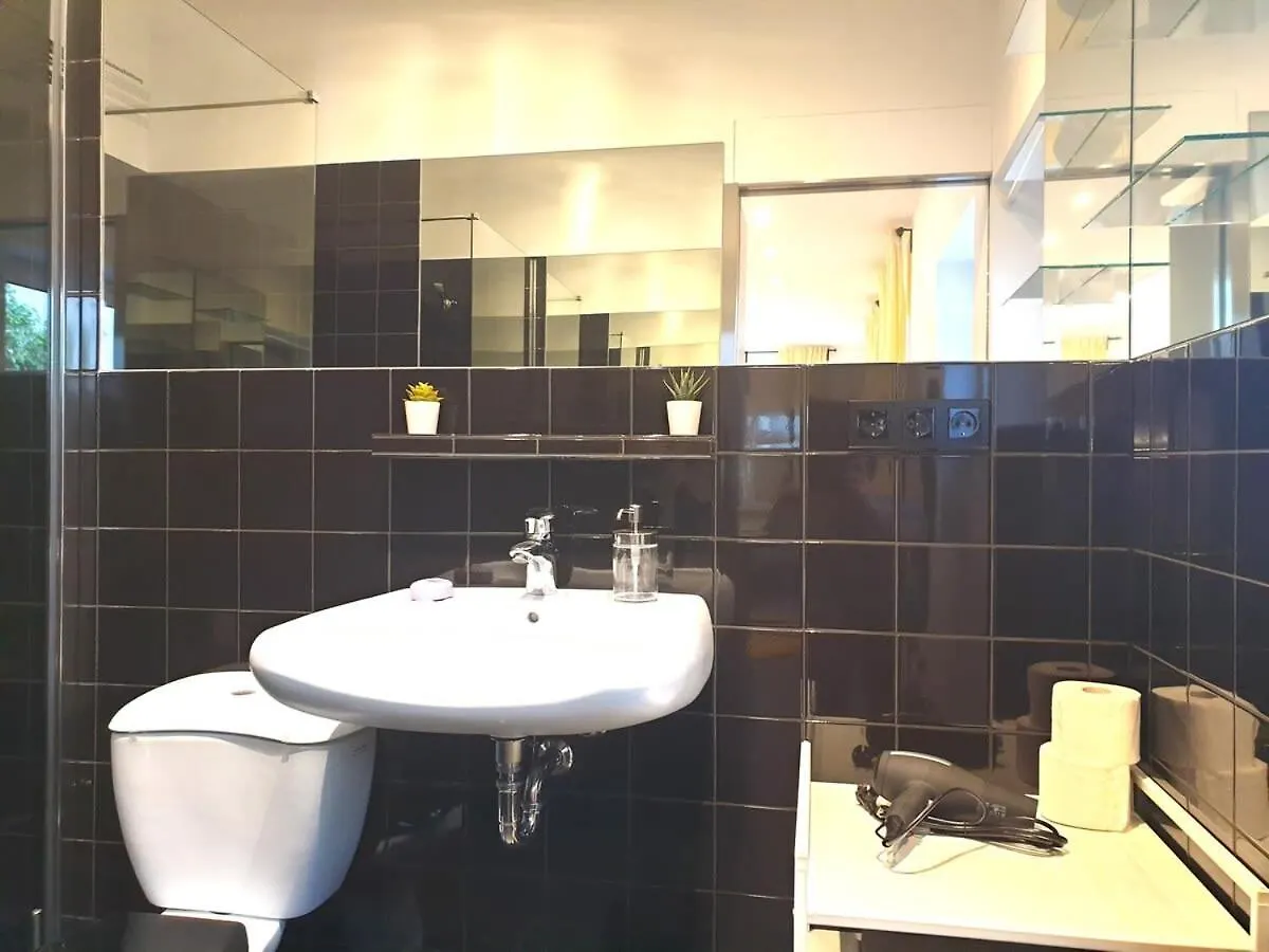 Cosy Studio With Private Parking Hamburgo 0*,  Alemania